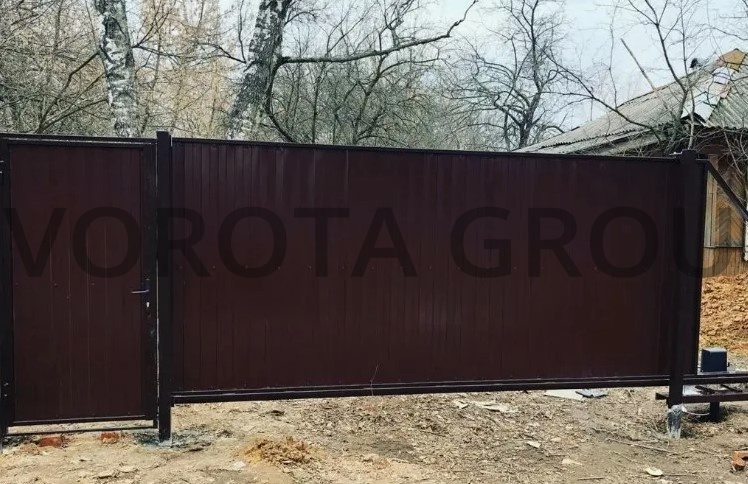 Откатные ворота на винтовых сваях коричневые 1700х3500