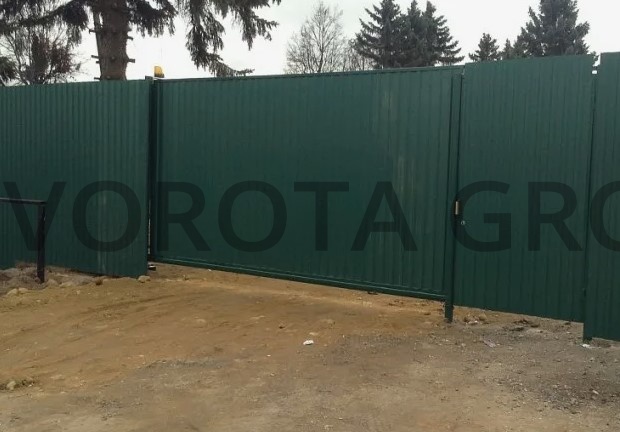 Откатные ворота на винтовых сваях зеленые 1700х3000